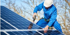 Installation Maintenance Panneaux Solaires Photovoltaïques à Ladinhac